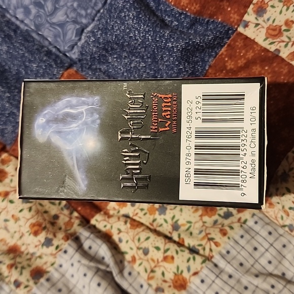 Harry Potter Hermione's Wand With Sticker Kit Deluxe Mega Kit - Picture 4 of 4